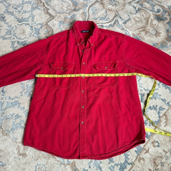 Cherokee heavy cotton gorgeous red distressed button down shirt women’s size M - Picture 4 of 7